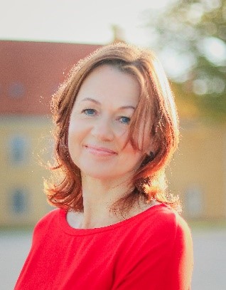 Navlebrok i relation til babyer